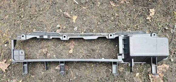 Suzuki Baleno IV Radiator trim 7243379S0
