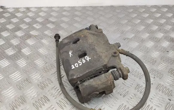 Nissan X-Trail T32 Front brake caliper