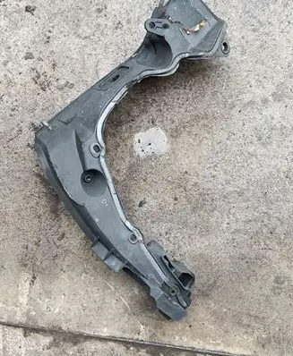 BMW X5 E53 Other engine bay part 51718408769 8408769