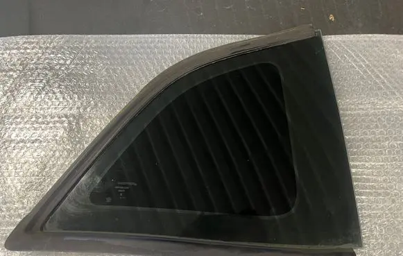 Dodge Challenger Rear side window 68234216AA