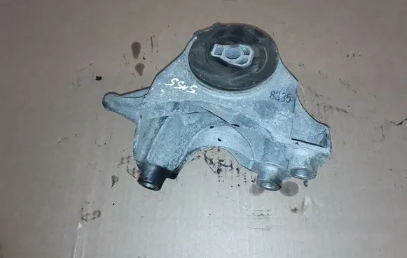 Opel Antara Engine mount bracket X00762A