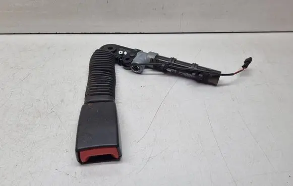 BMW 5 F10 F11 Front seatbelt buckle 6157964