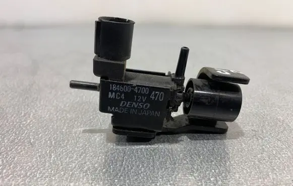 Honda Civic IX Vacuum valve 184604700