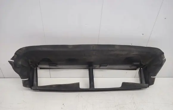 Ford Focus Radiator trim BM518312