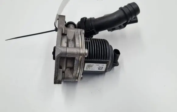 Volkswagen Jetta VI EGR valve 06K131097K