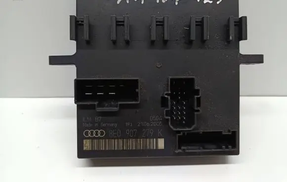 Audi A4 S4 B7 8E 8H Comfort/convenience module 8E0907279K 21062005