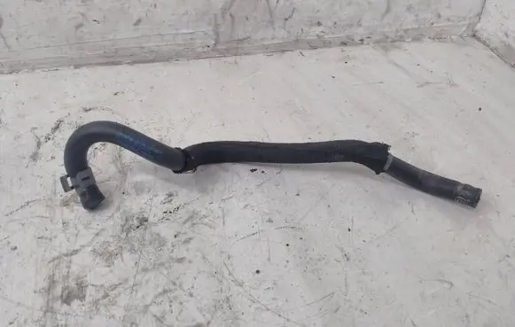 Mercedes-Benz C W204 Engine coolant pipe/hose A6512000158