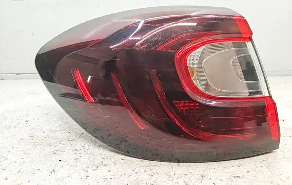 Renault Captur Rear/tail lights 265557849R 250318 6766500
