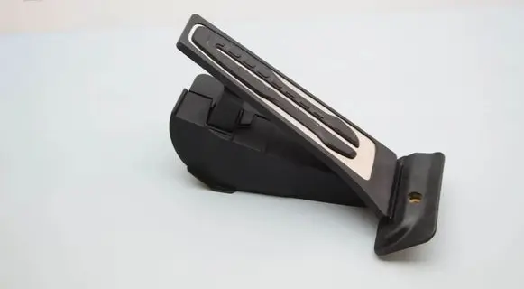 BMW 5 G60 G61 Accelerator throttle pedal 6889825