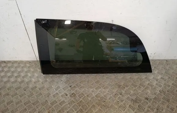Dodge Grand Caravan Rear side window