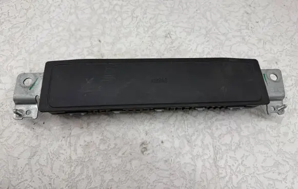 BMW 2 F22 F23 Knee airbag 1024565 17B0181021437