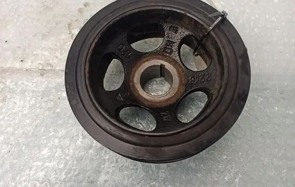 Mercedes-Benz E W212 Crankshaft pulley A6420300403