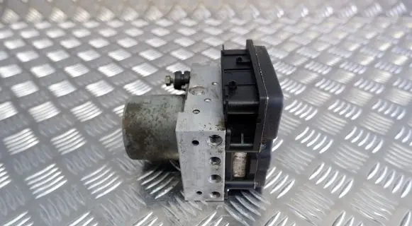 Land Rover Discovery 3 - LR3 ABS Pump 0265234074 SRB500162 0265950337