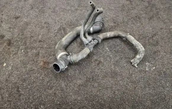 Mercedes-Benz E W238 Engine coolant pipe/hose A2138309000 A2135014100