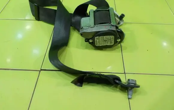 Peugeot 208 I Front seatbelt 98029971XX BEZPIECZENSTWA