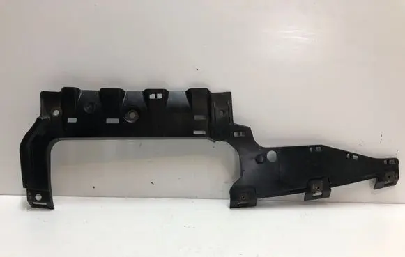 BMW 3 E90 E91 Rear bumper mounting bracket 727584 7153817