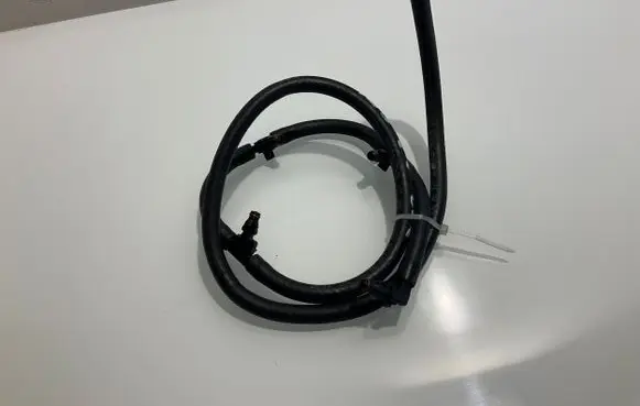 Mercedes-Benz E W212 Fuel injector supply line/pipe 
