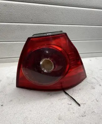 Volkswagen Golf V Tailgate rear/tail lights 1K6945096