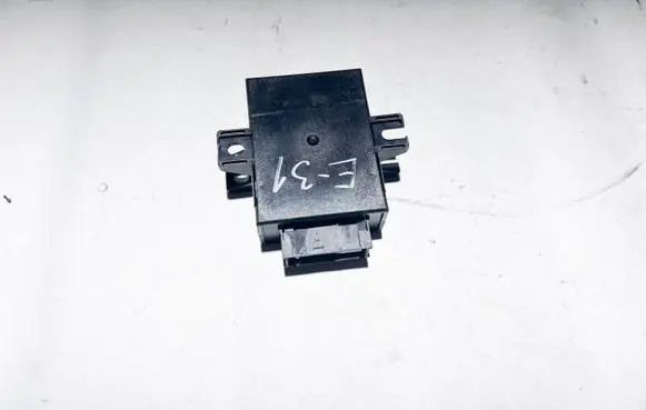 BMW 8 E31 Door control unit/module 61351383413 1383413