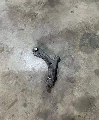 Ford Focus Front lower control arm/wishbone JX613A423CEB