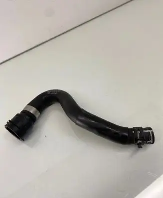Volkswagen Golf VII Engine coolant pipe/hose 5Q0122291AQ 5Q0122101S