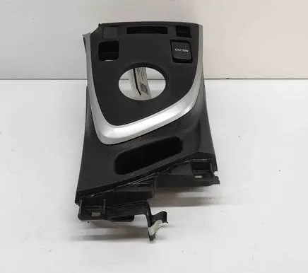 Toyota Auris 150 Gear shifter surround trim plastic 5883402010 5882102670