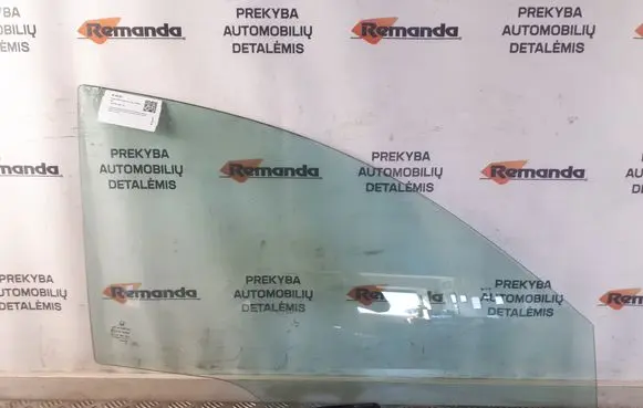 Honda CR-V Front door window glass four-door