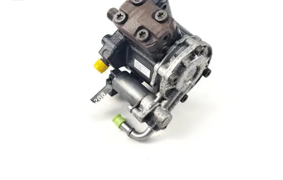 Skoda Octavia Mk2 (1Z) Fuel injection high pressure pump 03L130755E