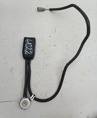 Honda FR-V Front seatbelt buckle