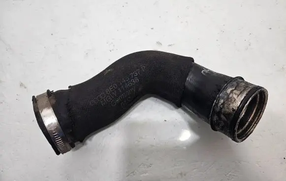 Audi A4 S4 B7 8E 8H Intercooler hose/pipe 8E0145737P