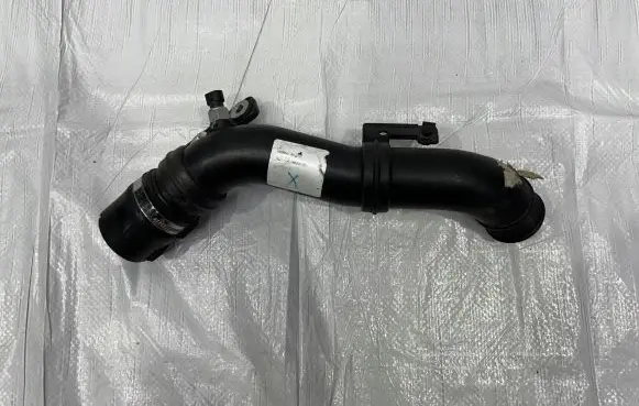Jeep Wrangler Intercooler hose/pipe 68283405AA