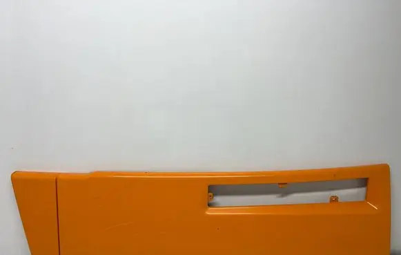 Iveco Daily 6th gen Side skirt front trim 5801671525