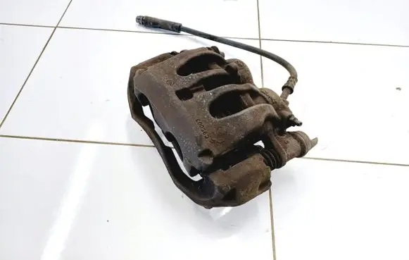 Mercedes-Benz Sprinter W907 W910 Front brake caliper