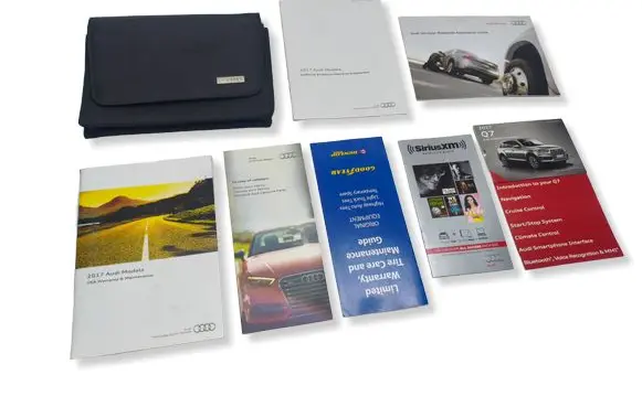 Audi Q7 4M Owners service history hand book 