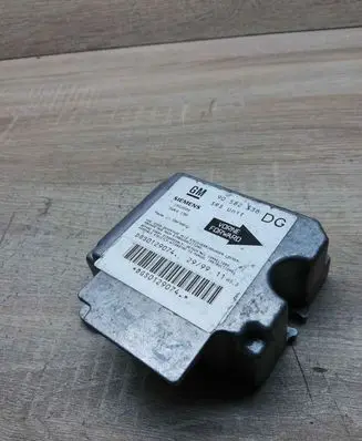 Opel Zafira A Airbag control unit/module 90582536 5WK4190