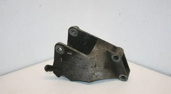 Opel Vectra C Engine mounting bracket 9156954