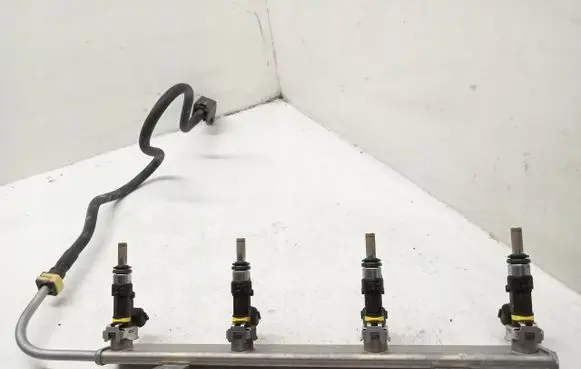 Mitsubishi Outlander Fuel injectors set KME340C0212U