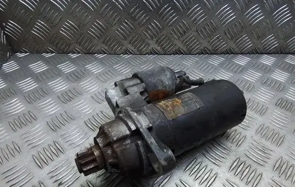 Volkswagen Touran I Starter motor