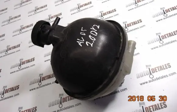 Nissan Almera Tino Engine coolant pipe/hose