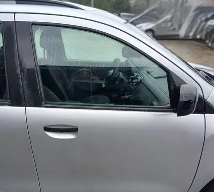 Dacia Lodgy Front door