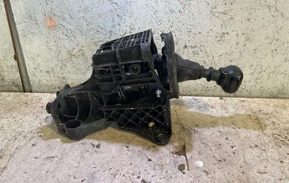Peugeot Partner III Gear shifter/selector 09850389980 0031935223 15224