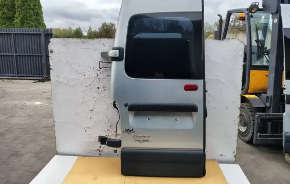 Rear door