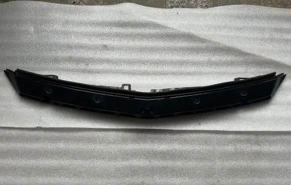 Mercedes-Benz B W246 W242 Front bumper mounting bracket A2468850965