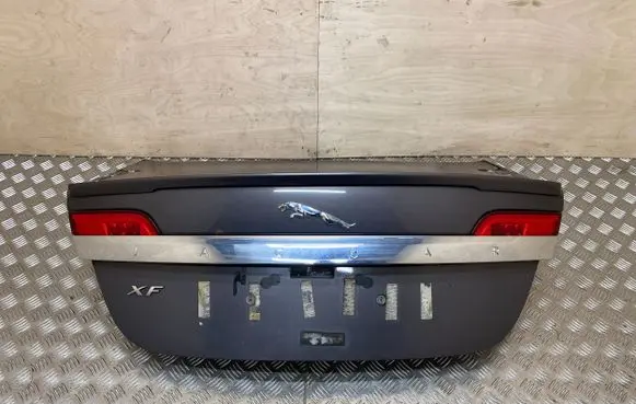 Jaguar XF X250 Tailgate/trunk/boot lid