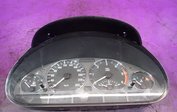 BMW 3 E46 Speedometer (instrument cluster) 