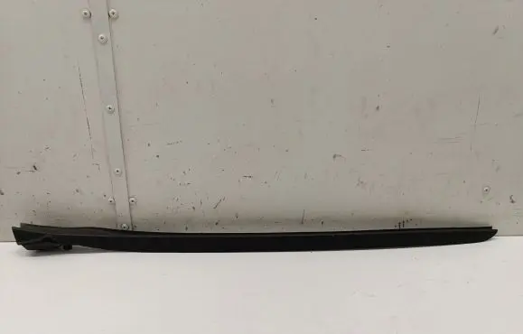BMW 2 F44 Windshield trim 7475979