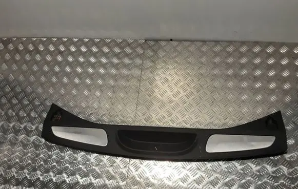 Jeep Grand Cherokee Trunk/boot sill cover protection