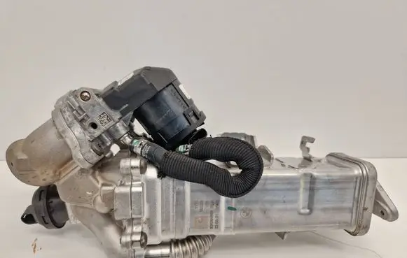 BMW 5 F10 F11 EGR valve cooler 7822350 7810871 01246
