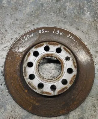 Volkswagen Golf V Front brake disc