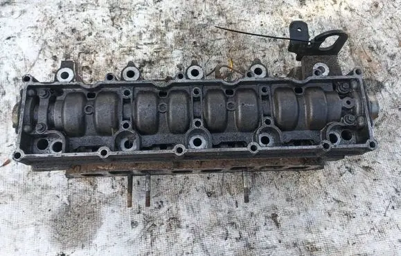 Engine head